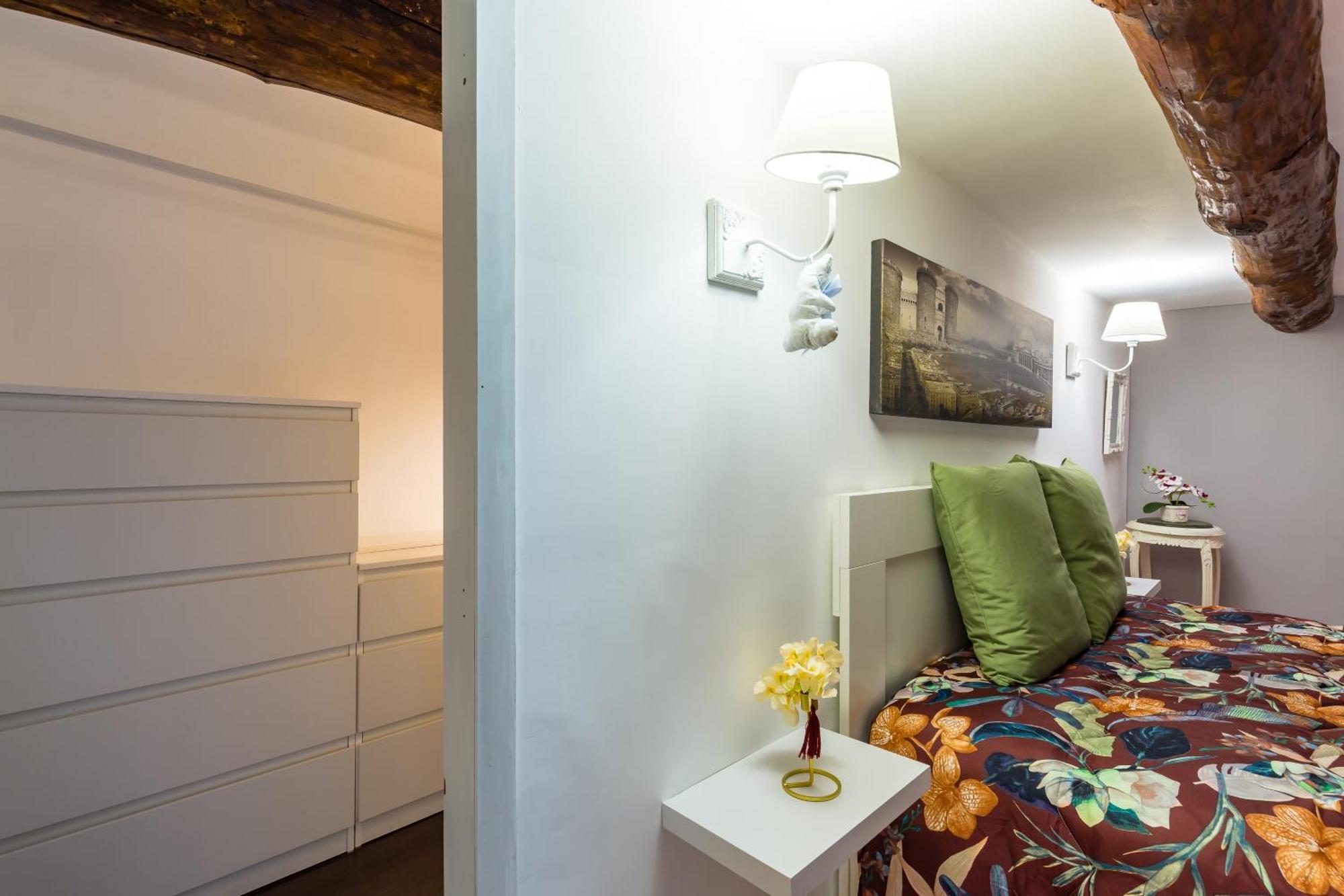 Toledo House Apartments Napoli Bagian luar foto