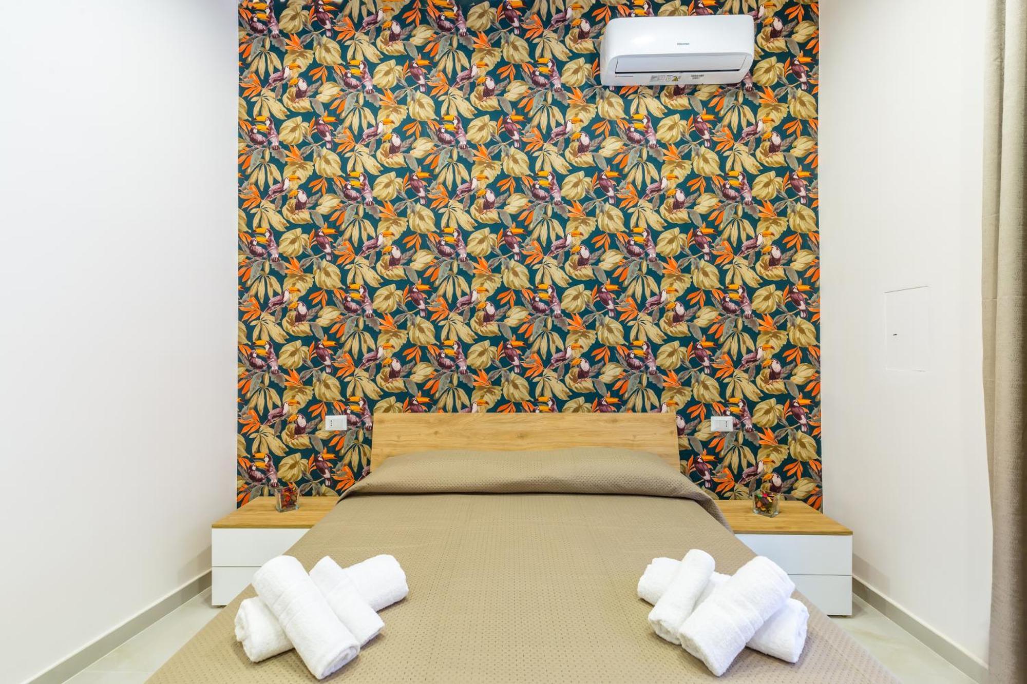 Toledo House Apartments Napoli Bagian luar foto