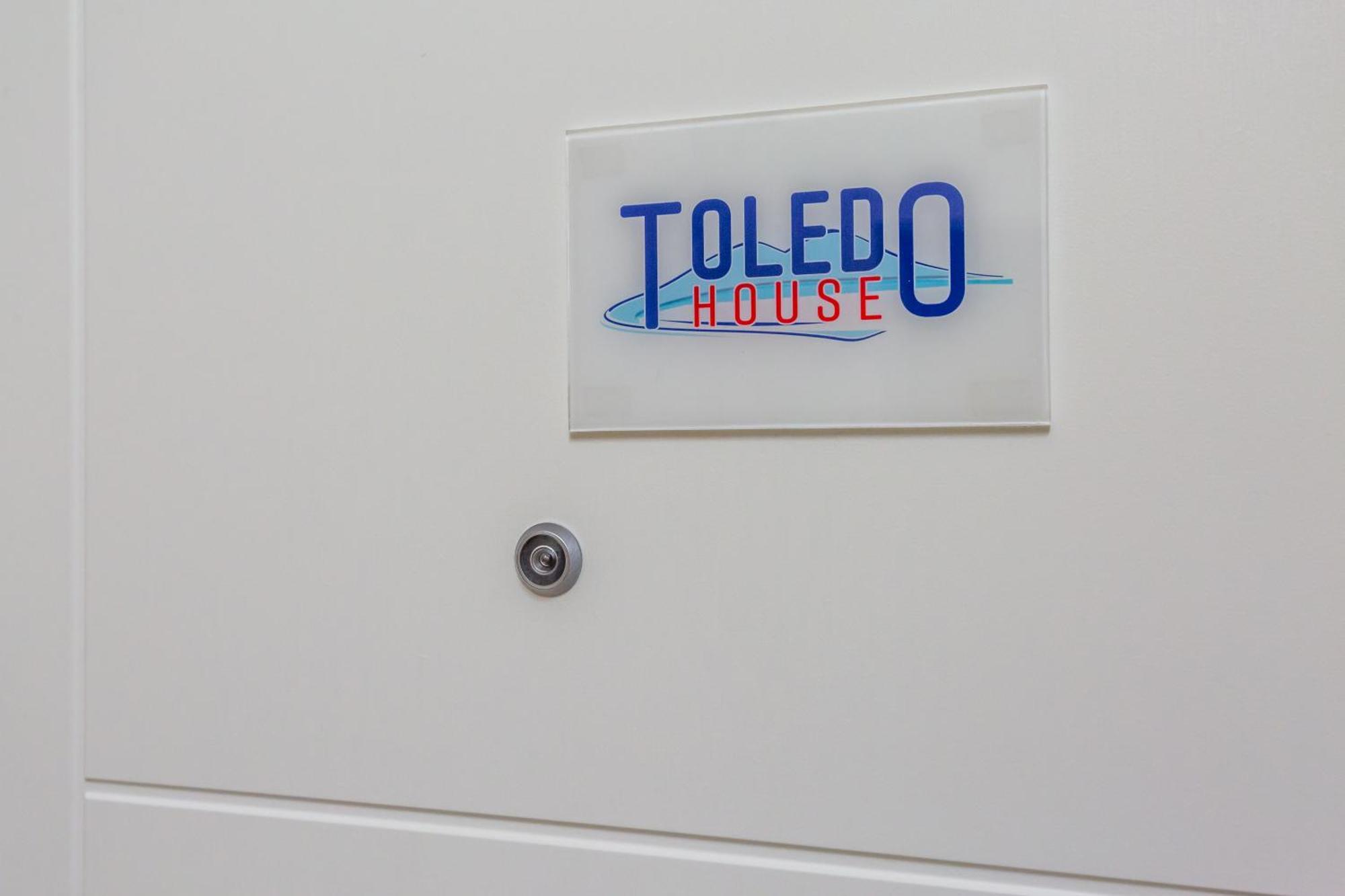 Toledo House Apartments Napoli Bagian luar foto