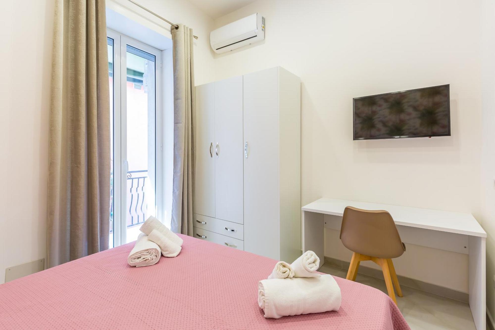 Toledo House Apartments Napoli Bagian luar foto