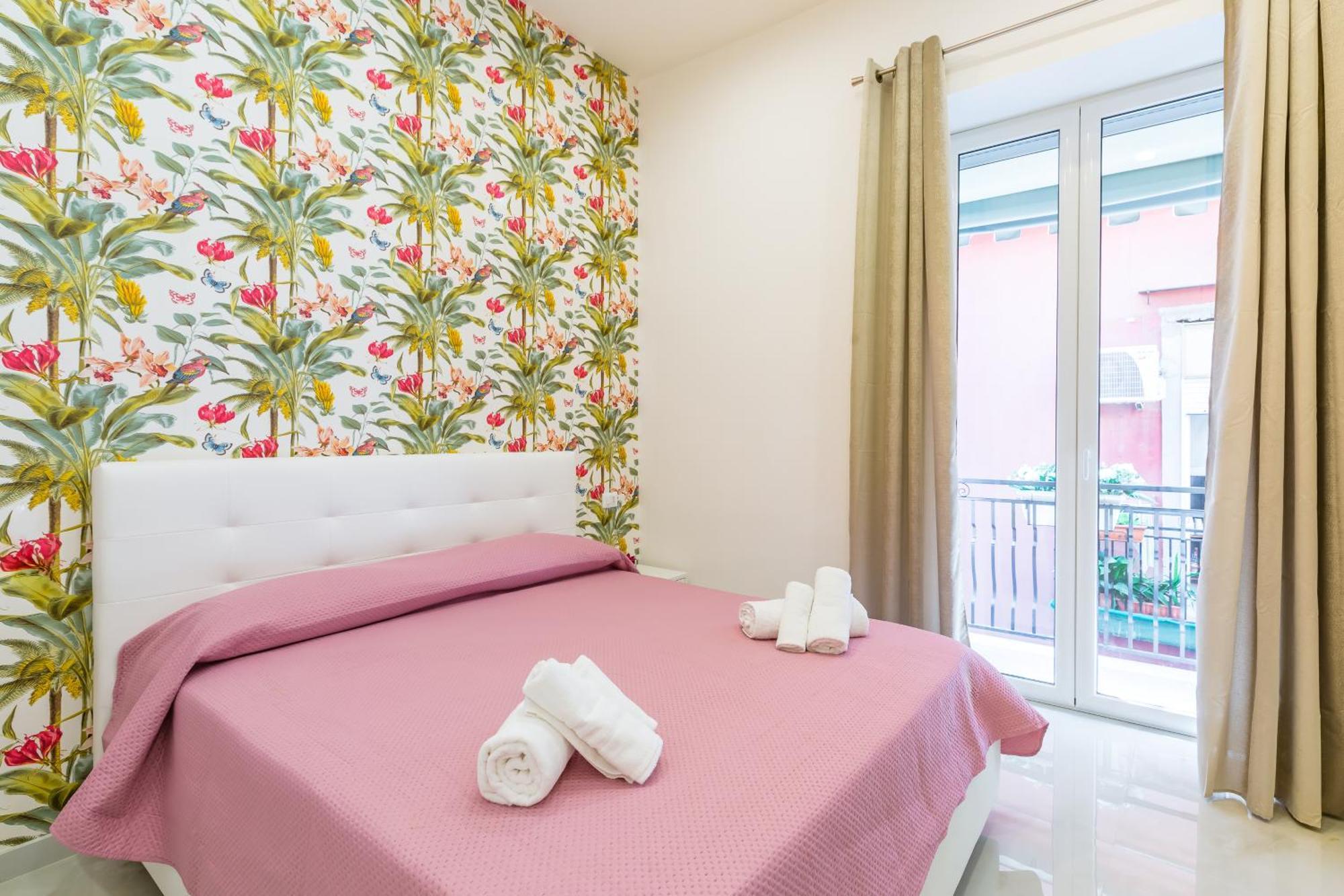 Toledo House Apartments Napoli Bagian luar foto