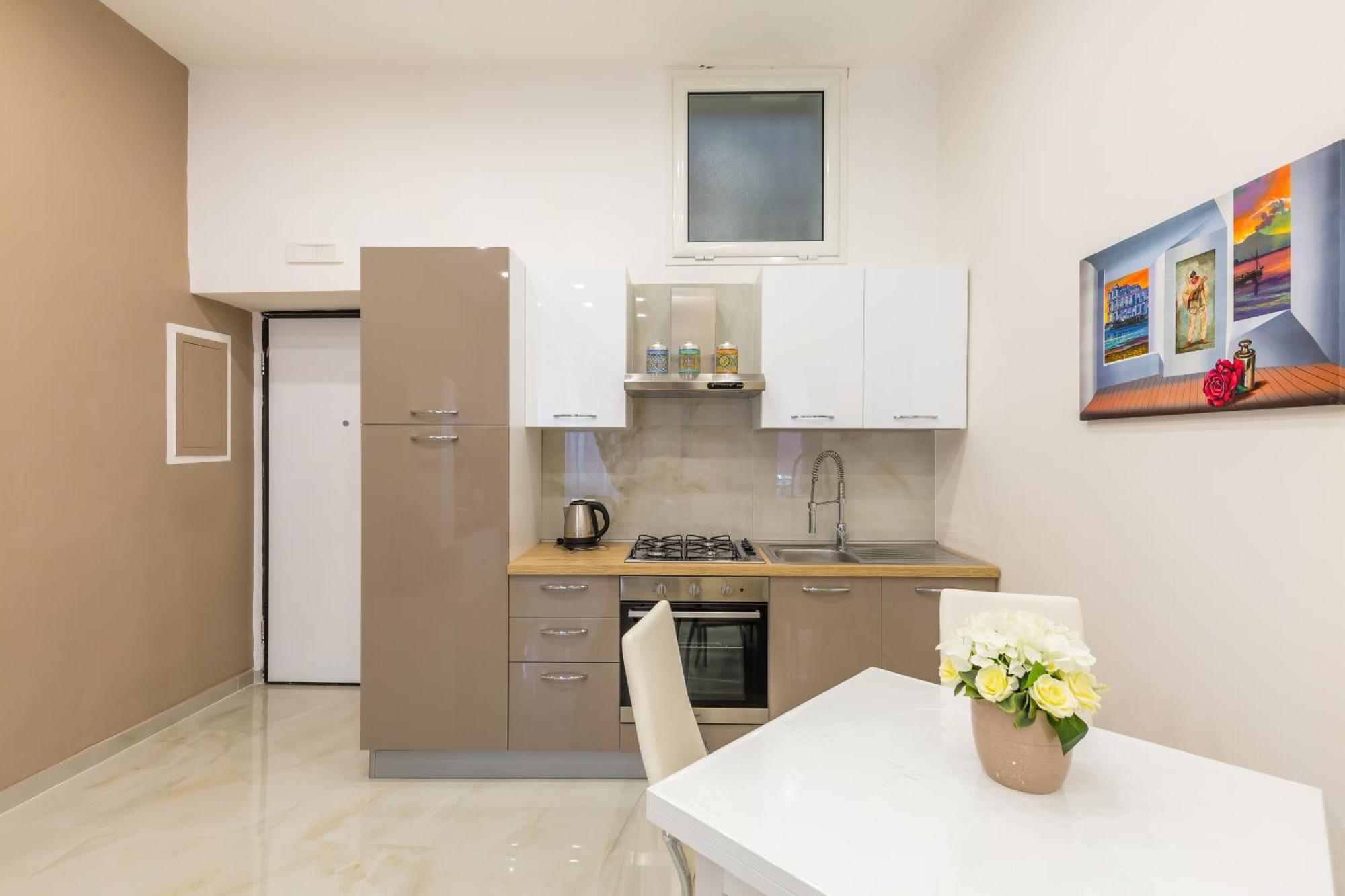 Toledo House Apartments Napoli Bagian luar foto