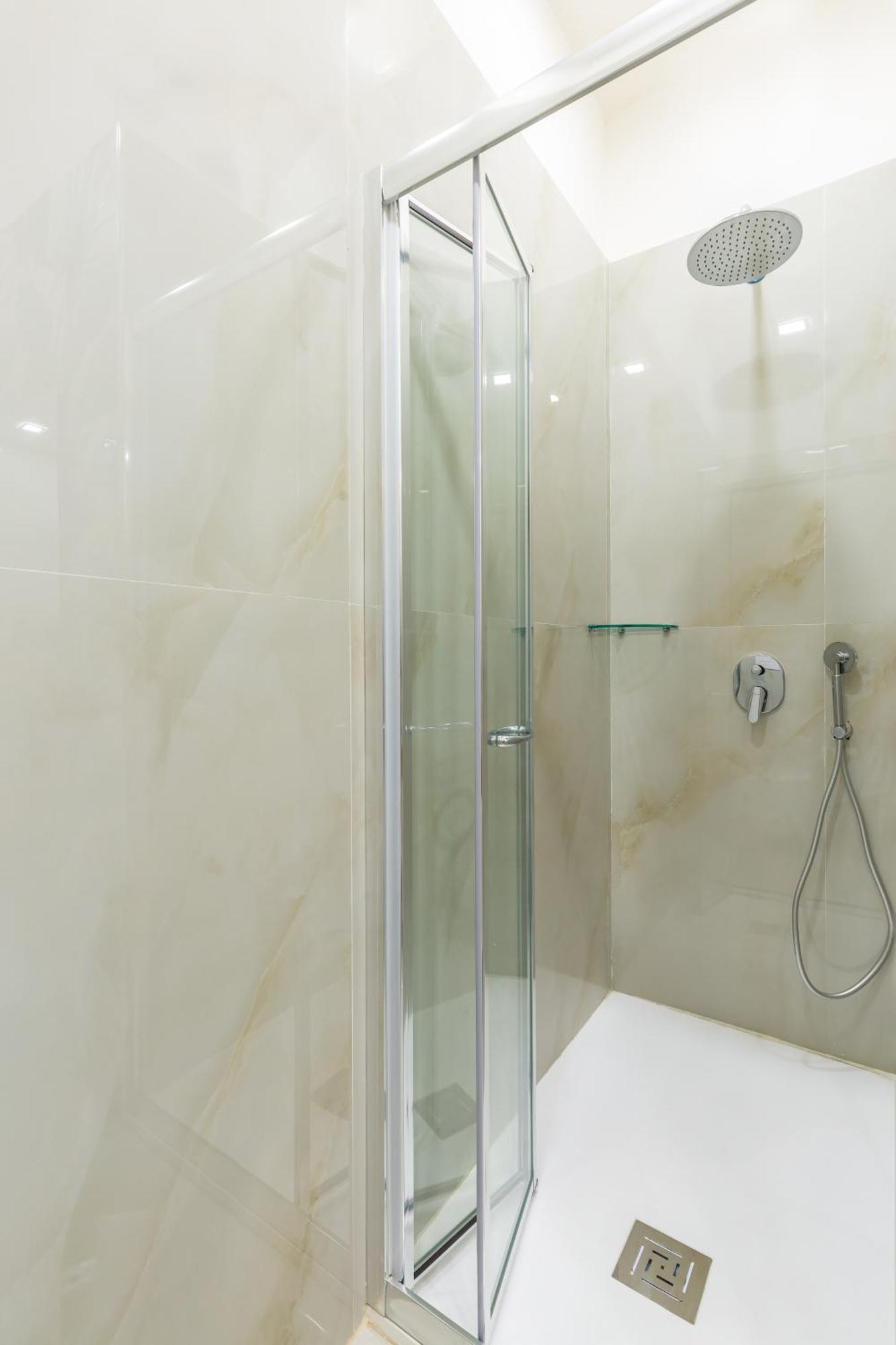 Toledo House Apartments Napoli Bagian luar foto